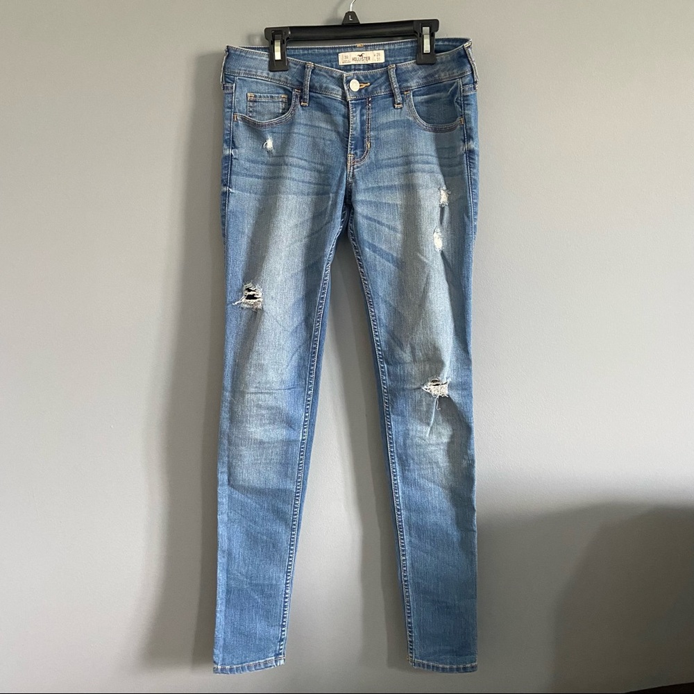 Hollister low rise lightly distressed medium wash skinny jeans